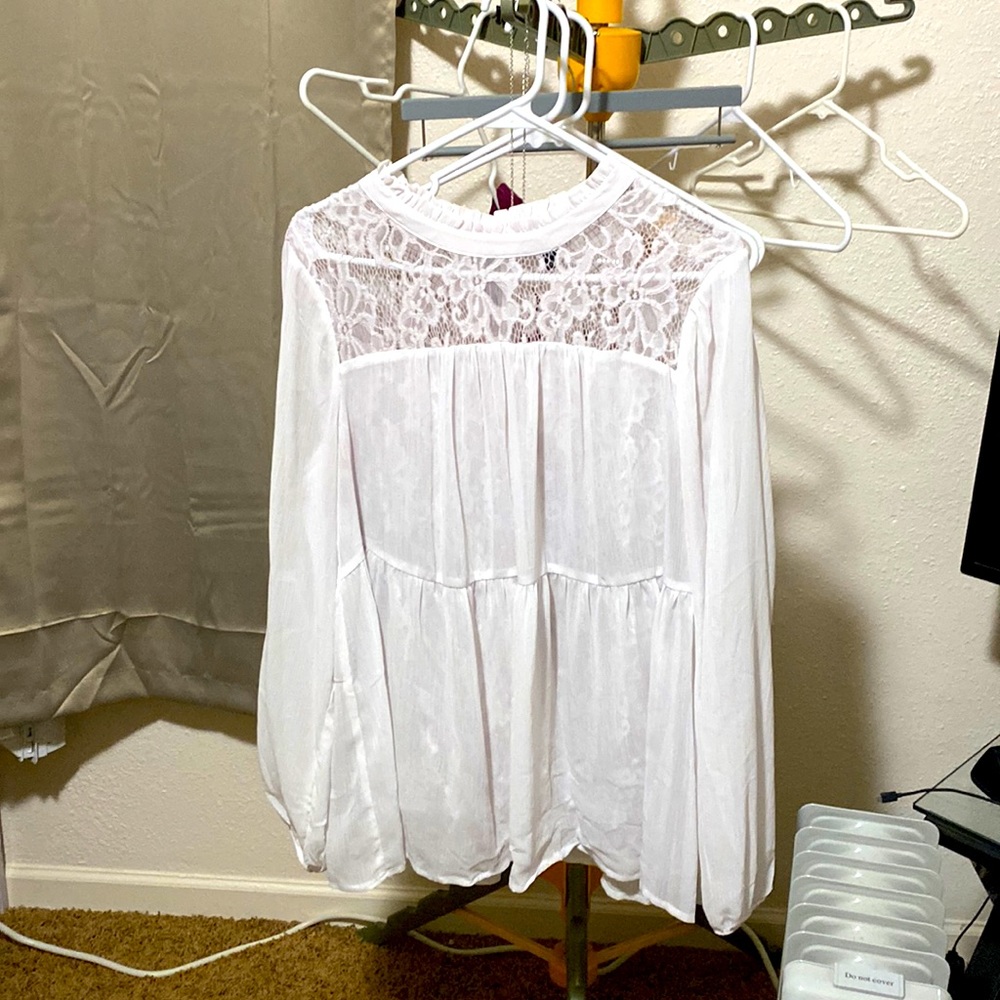 Beautiful vintage look, lace